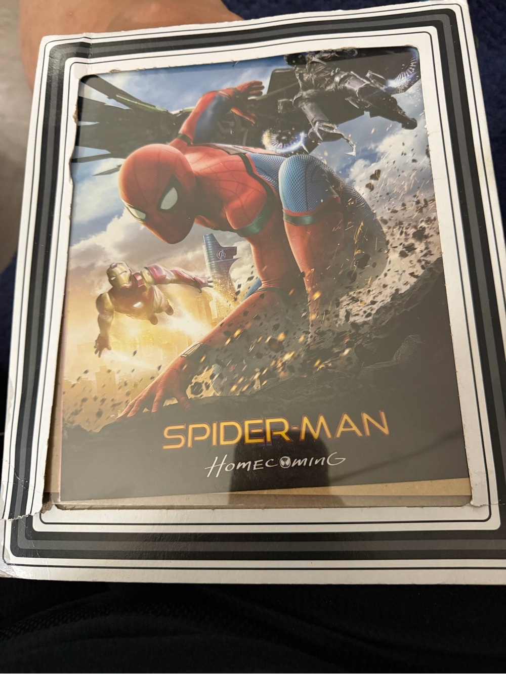 Spiderman poster red blue black